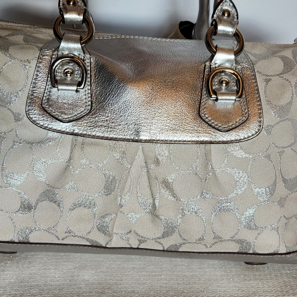 Coach Bag - Picture 7 of 10